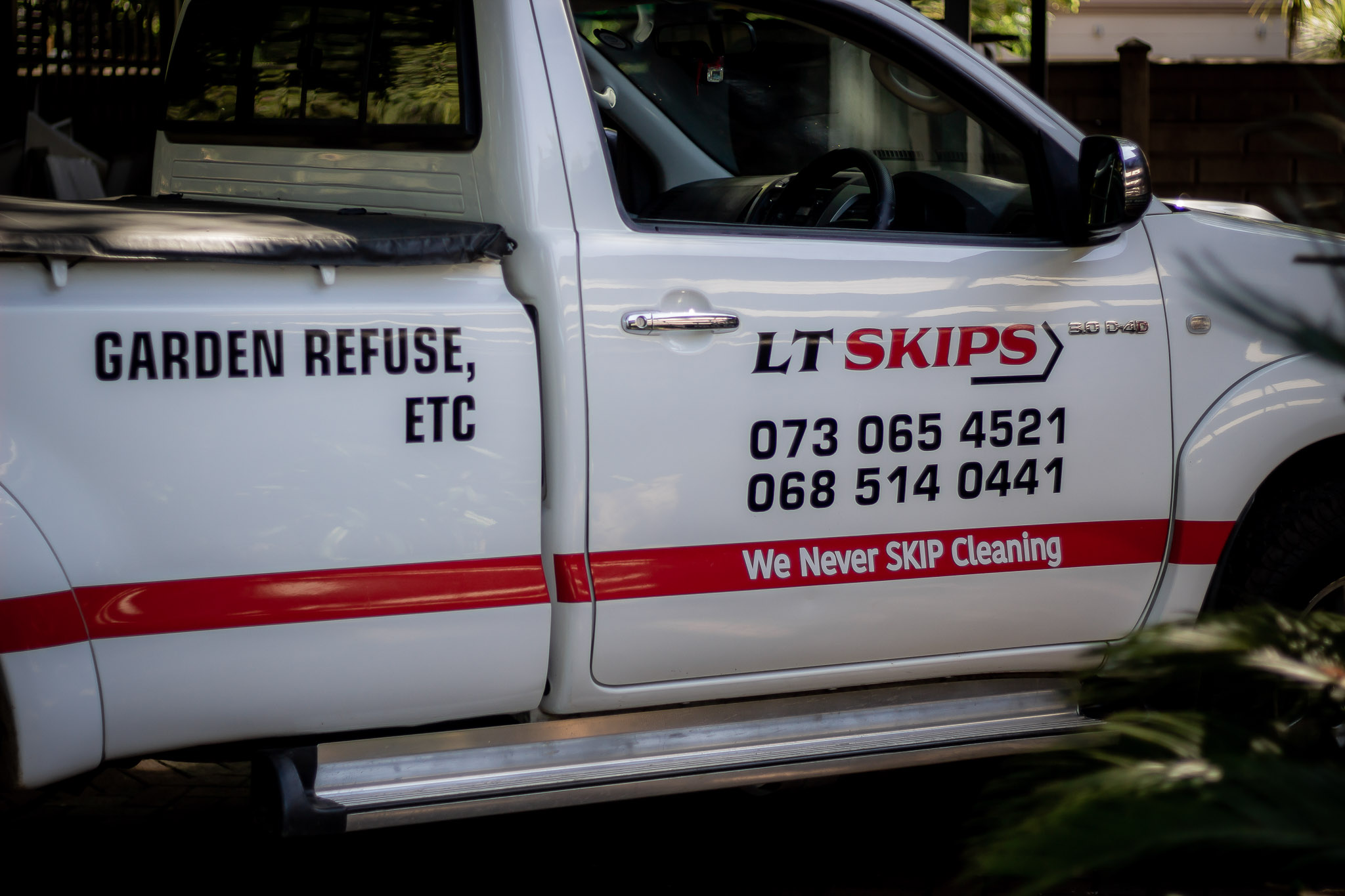  Lt SKips Ad 